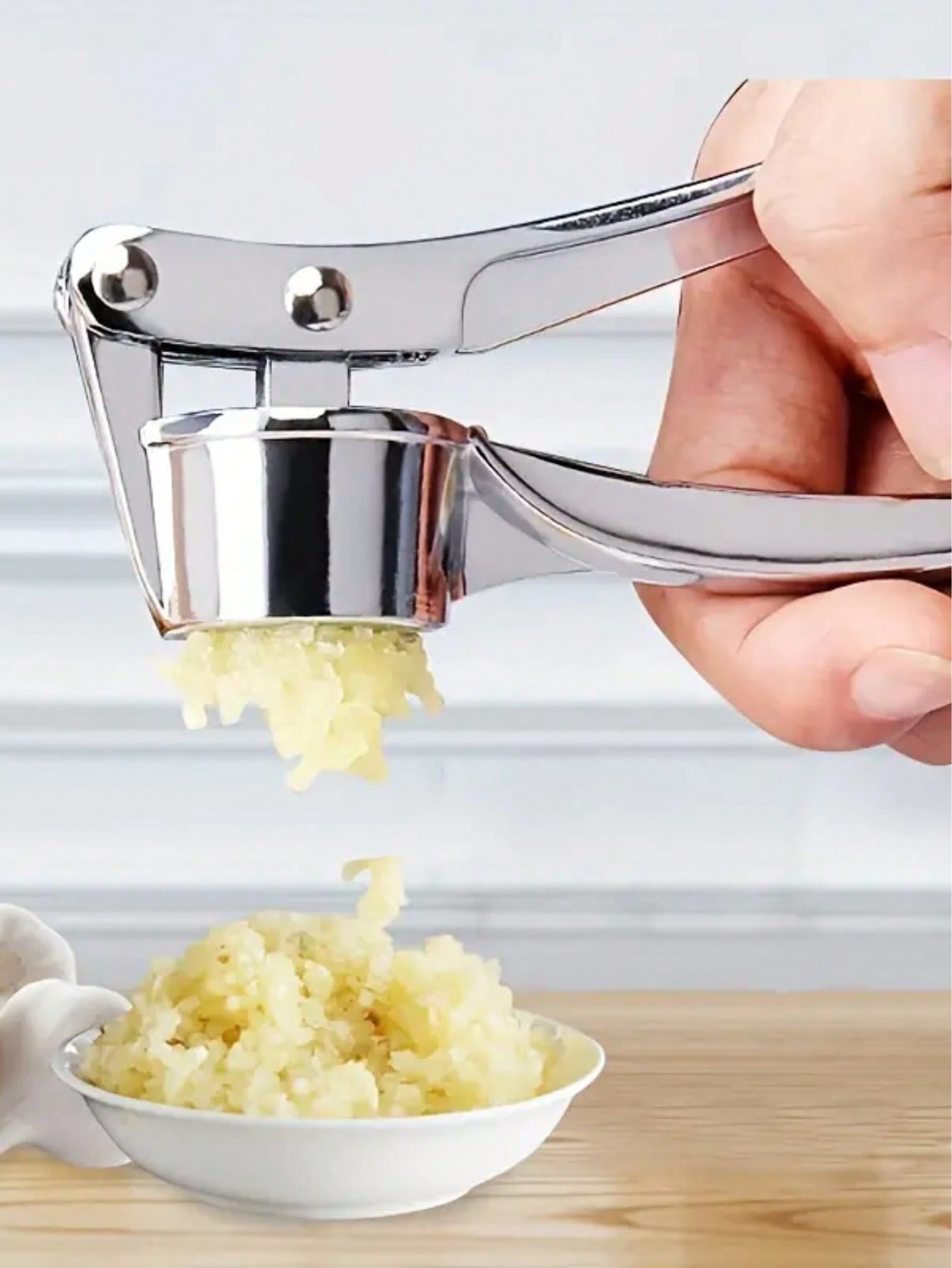 Kitchen Garlic Press Crusher M - Manual Garlic Press recension och pris